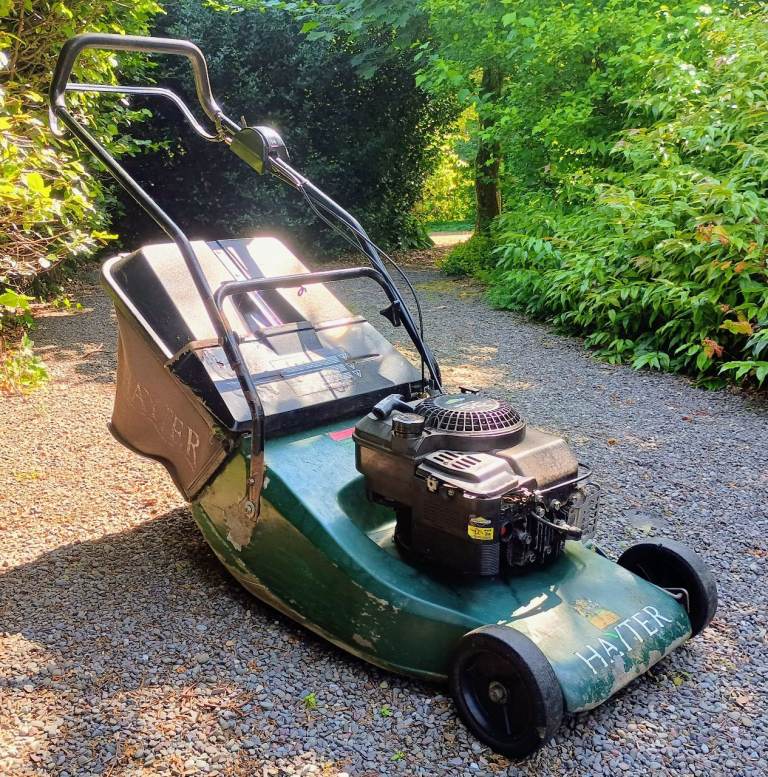 Hayter Harrier 48 Type 219 Self-propelled lawnmower with roller 