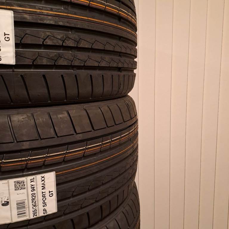 New Dunlop tyres