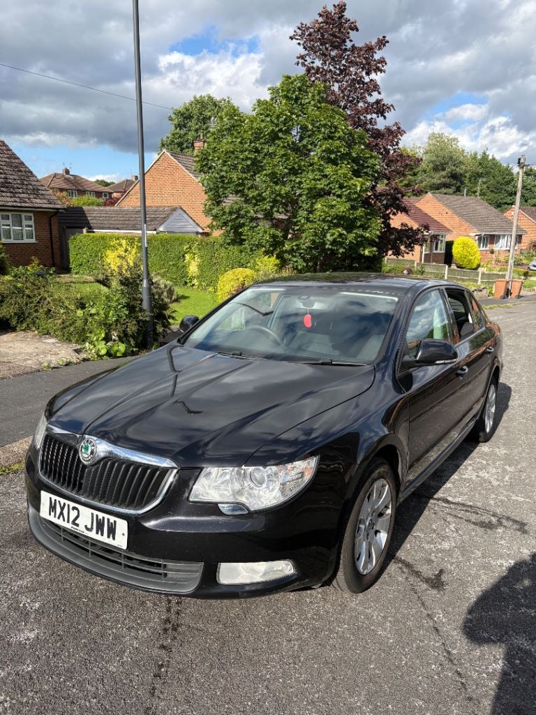 Skoda, SUPERB, Hatchback, 2012, Manual, 1390 (cc), 5 doors
