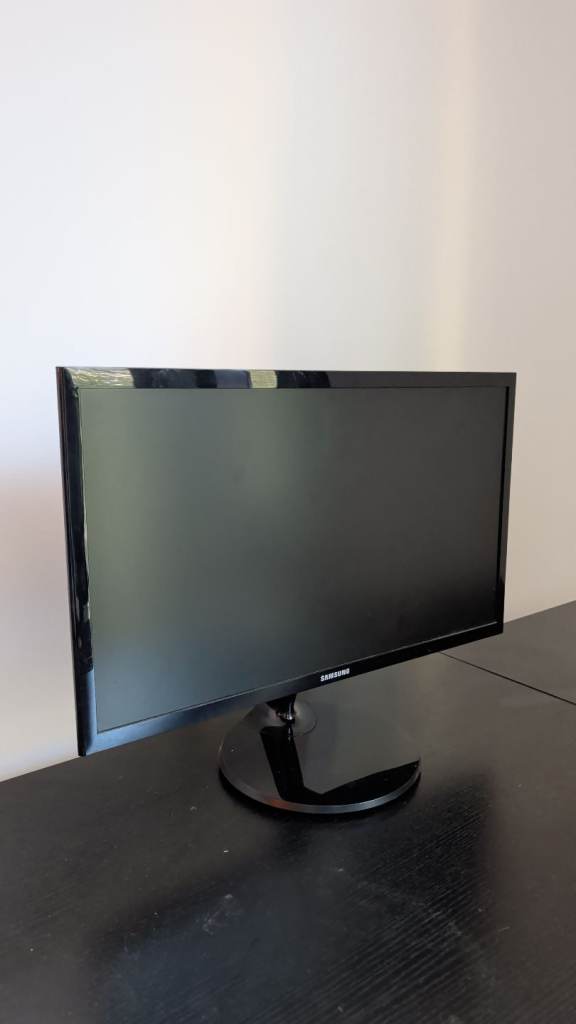 22" Samsung Monitor