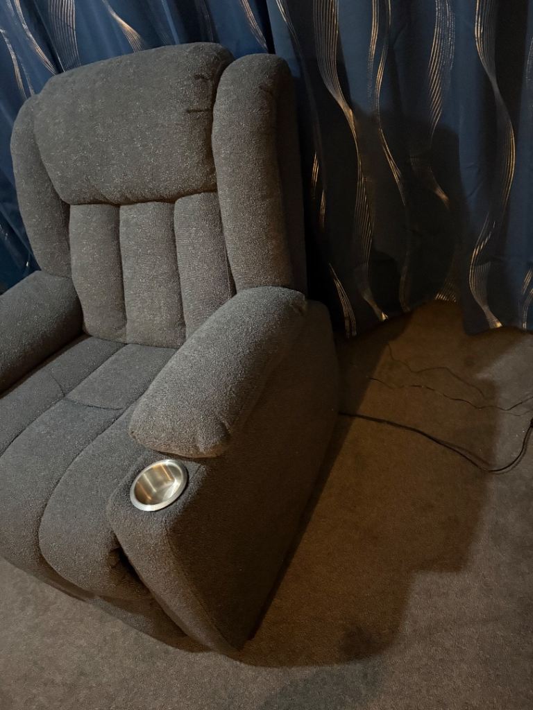 Electric recycling chair with heated seat 