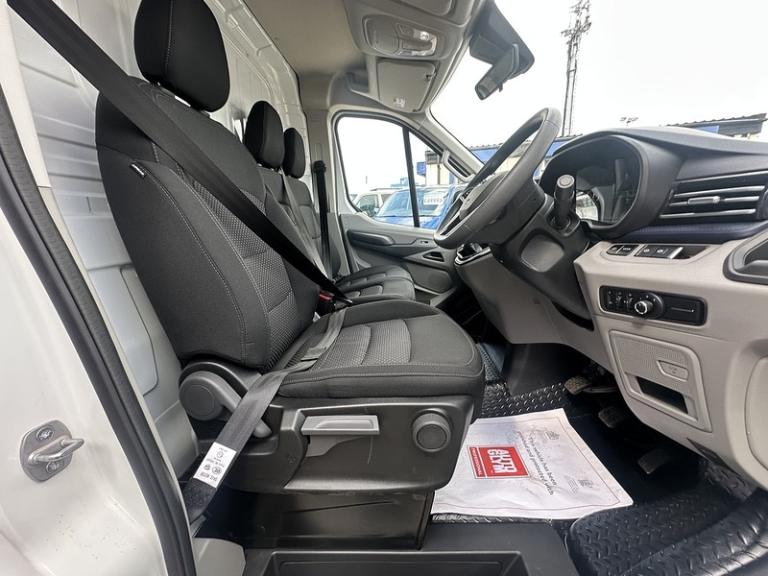 2025 Maxus Deliver 9 D20 LUX Panel Van Diesel Manual