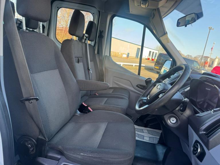 2016 Ford Transit 2.2 TDCi 125ps Double Cab Chassis CHASSIS CAB Diesel Manual