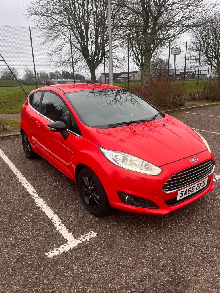 Ford, FIESTA, Hatchback, 2016, Manual, 1241 (cc), 3 doors