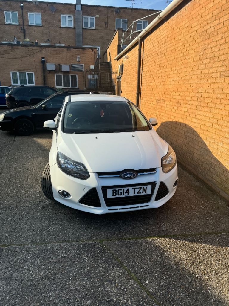 Ford, FOCUS, Hatchback, 2014, Manual, 998 (cc), 5 doors