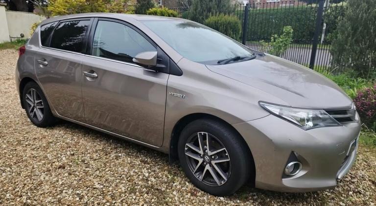 2015 Toyota Auris 1.8 VVTi Hybrid Icon+ 5dr CVT Auto HATCHBACK Petrol/Electric Hybrid Automatic
