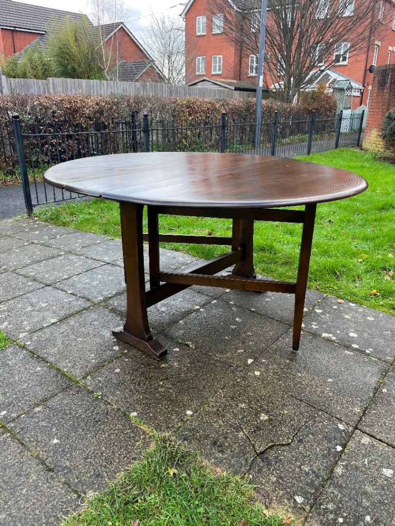 Ercol Windsor gate leg table (delivery available)