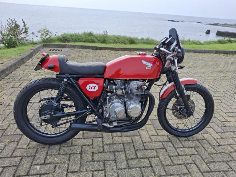 Honda 400 four cafe racer