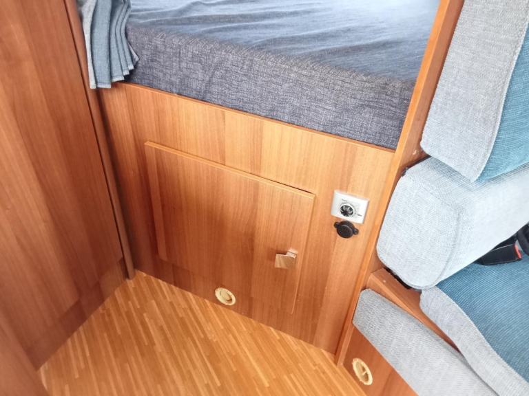  RIMOR 3 TRIMARANO 6 BERTH 12 PLATE 