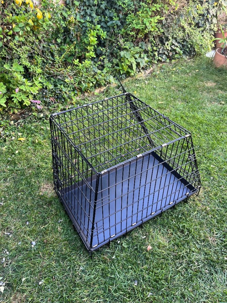 Dog crate, perfect condition