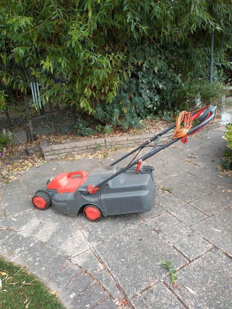 Lawnmower 