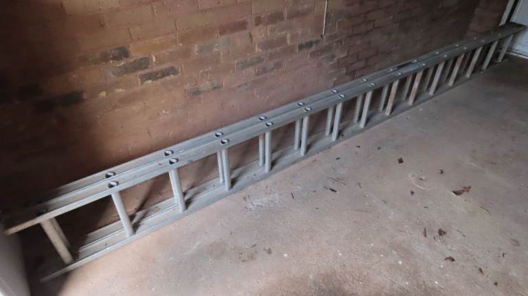 Tall up to 7.6m Abru ladder