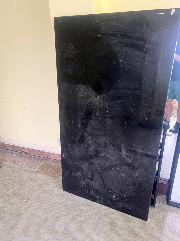 £150 Granite worktop 1552mm x 820mm Off an oak furniture land Island