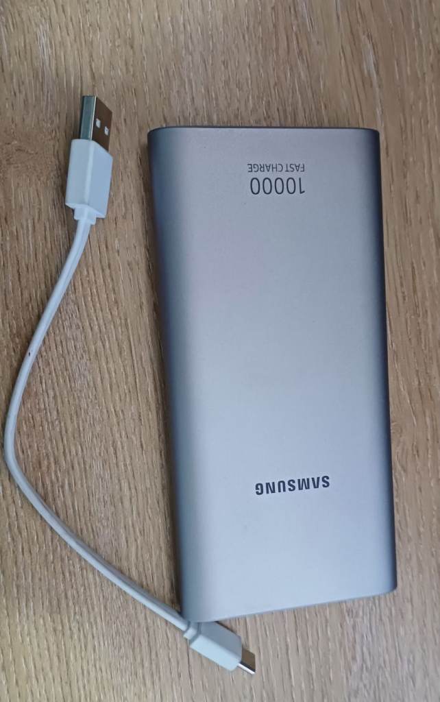 Samsung 10000W fast charge power bank