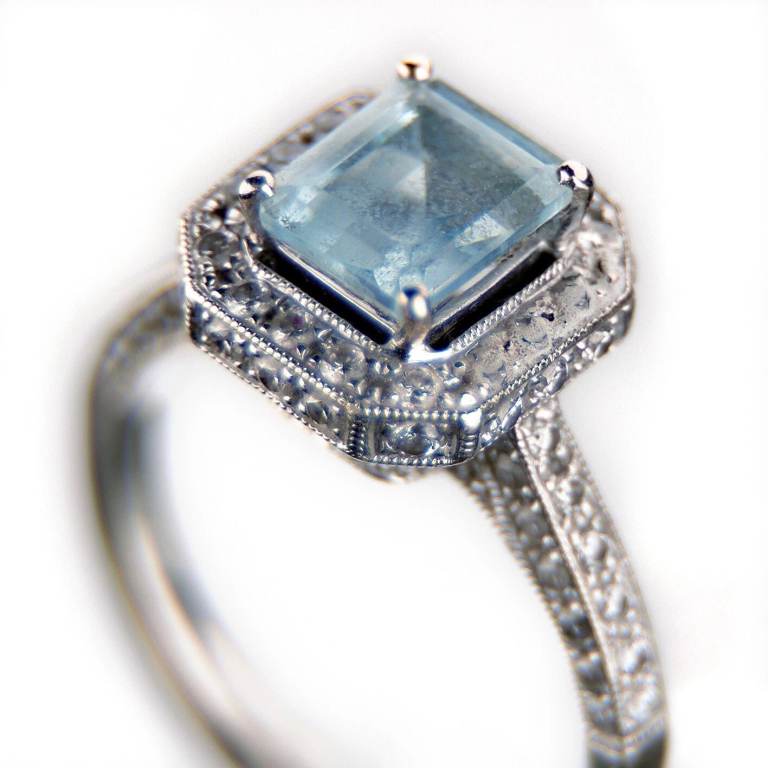 Beautiful Blue Topaz/Aquamarine Diamond White Gold Ring  RRP £3200