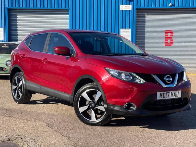 NISSAN QASHQAI 1.2 DIG-T N-Connecta XTRON 2WD Euro 6 (s/s) 5dr 2017