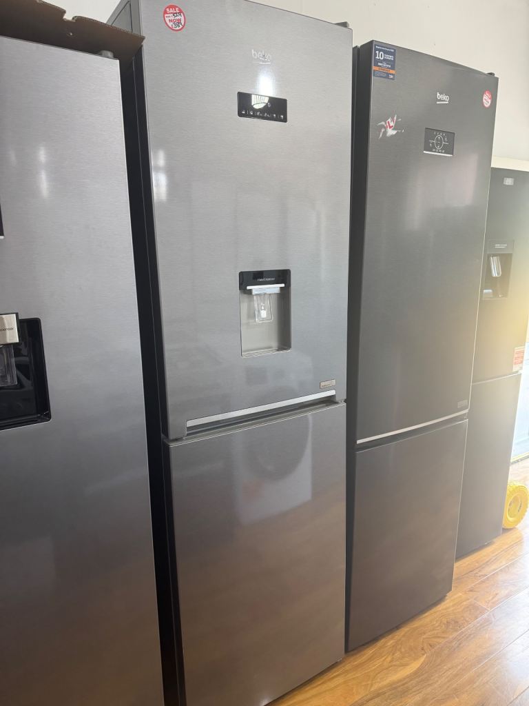 😎NEW😎RRP £529!! Beko 60cm Harvest Fresh Fridge Freezer - Graphite 