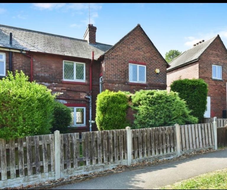 3 BEDROOM, SEMI DETACHED HOUSE, EAST DENE, Rotherham 