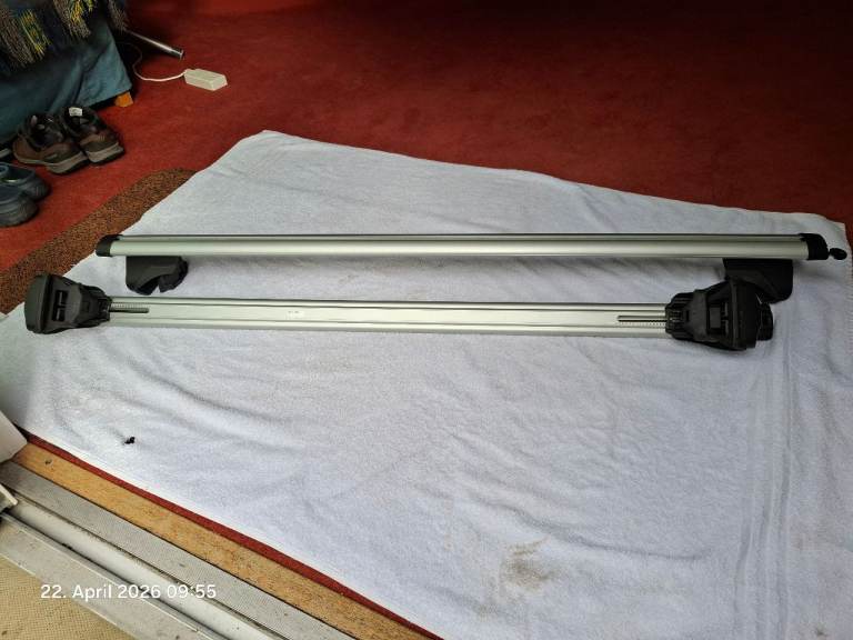 Thule AeroBar Roof Rack System