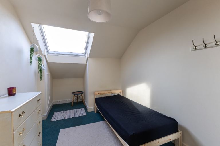 Room to rent in a shared flat 