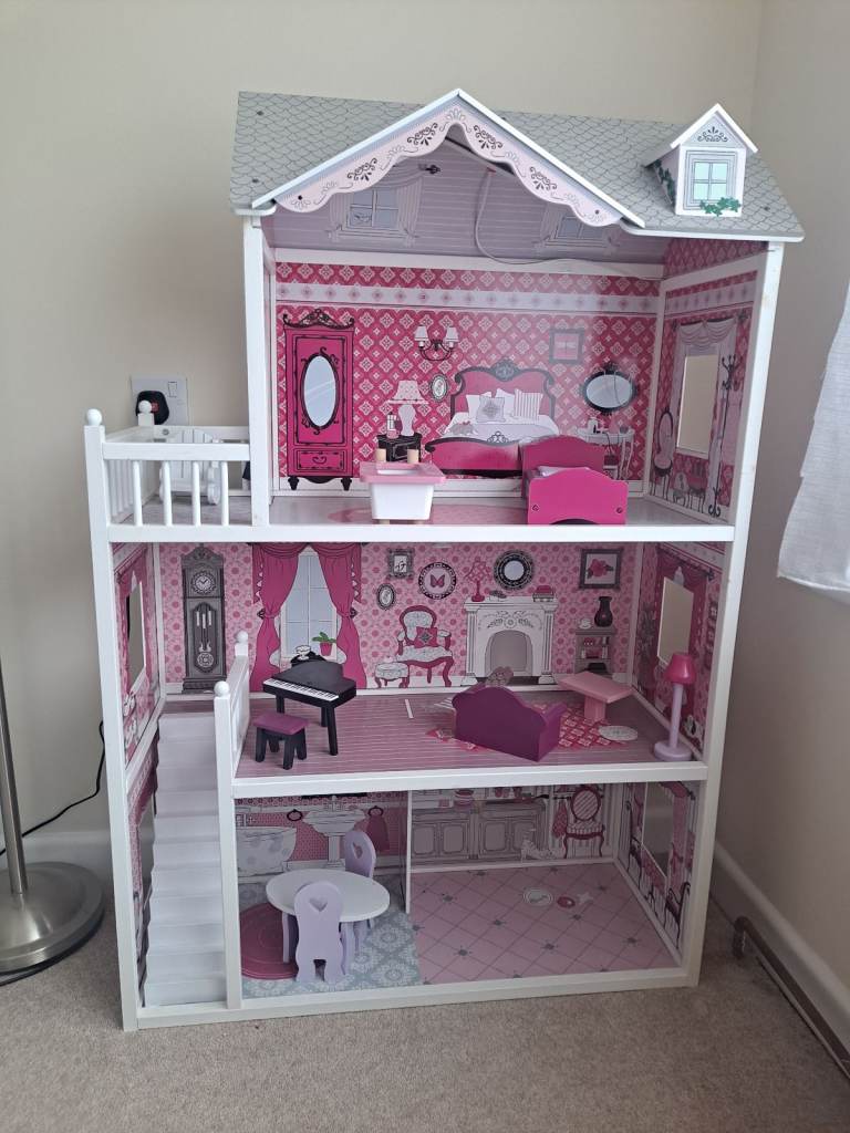 Large Dolls House, suitable for 12" Barbie type dolls