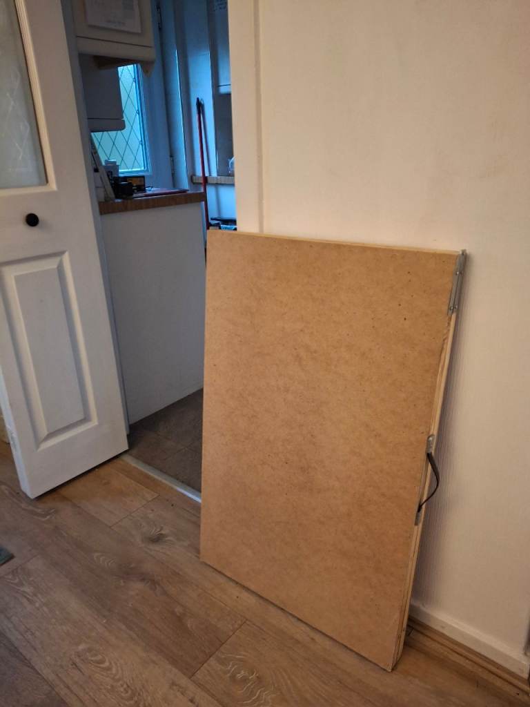 Wooden wallpapering table