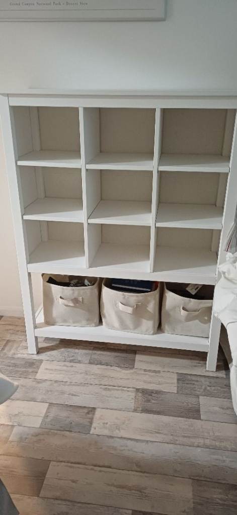 White Cube Storage Unit with 9 Compartments