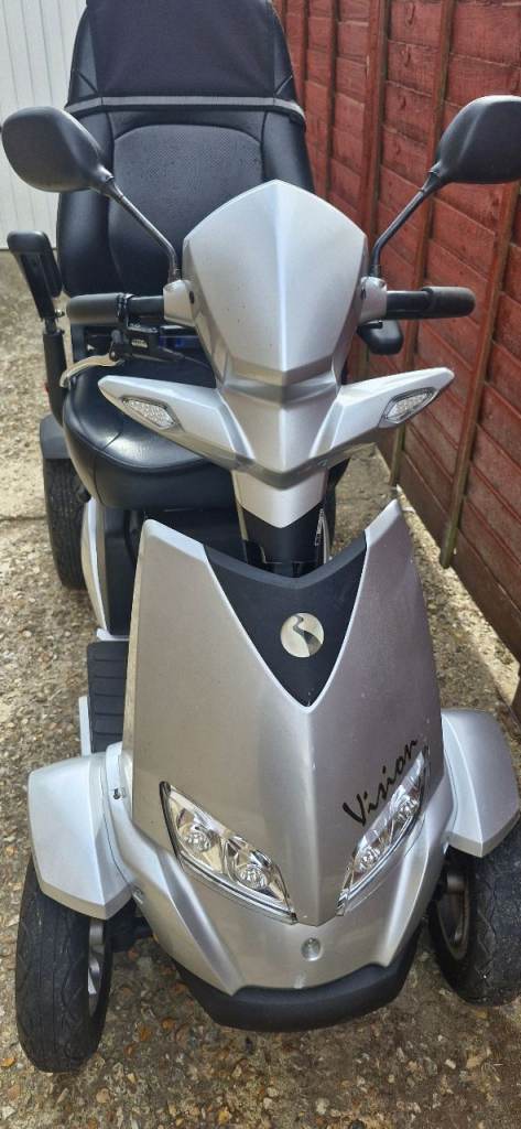 Vision Mobility Scooter – Silver, Good Condition