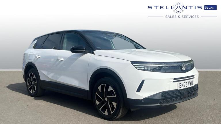 2025 Vauxhall Grandland 1.2 Hybrid 145 Ultimate 5dr e-DCT6 [Fixed Roof] HATCHBACK PETROL Automatic