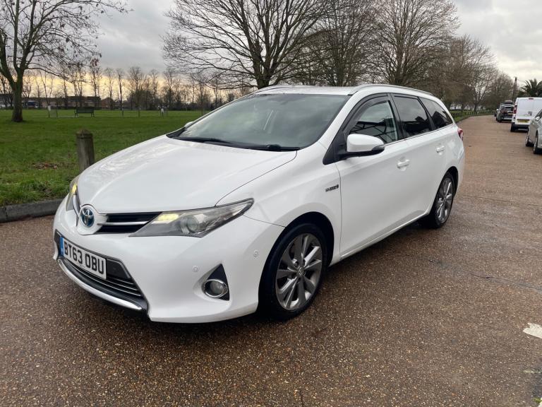 2014 Toyota Auris 1.8 VVTi Hybrid Excel 5dr CVT Auto ESTATE Petrol/Electric Hybrid Automatic