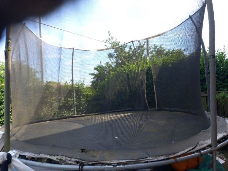 Trampoline 