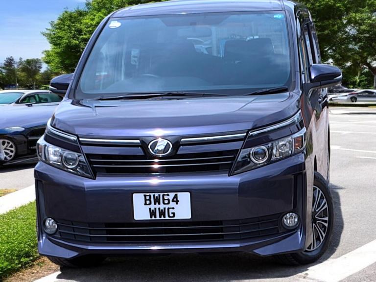 2014 Toyota Voxy  PETROL ULEZ 2.0 5DR MPV Petrol Automatic