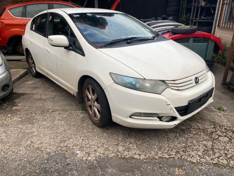 BREAKING - 2009 HONDA INSIGHT - ALL PARTS AVAILABLE