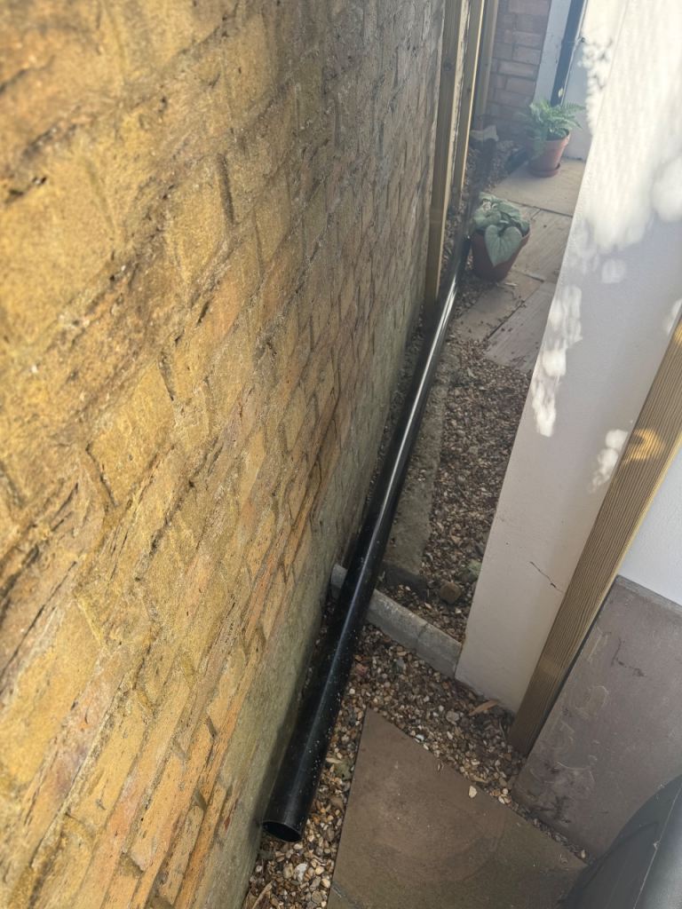 Gutter pipe 370cm