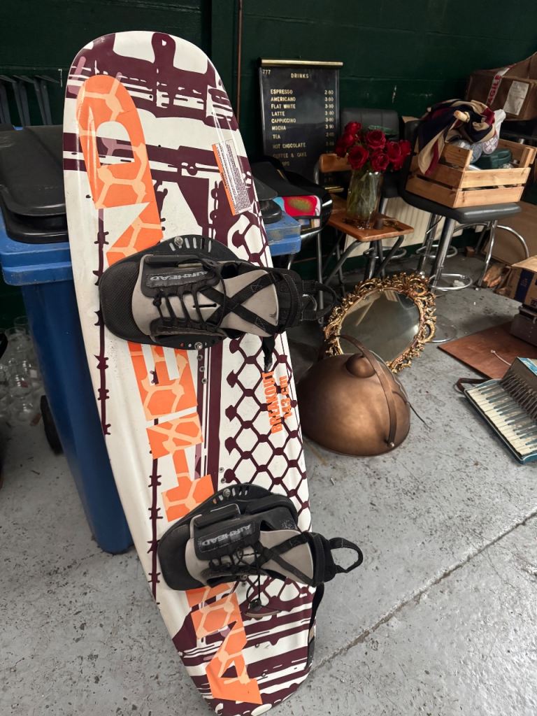 Airhead Kiteboard with Bindings – Twin Tip Kite Surf Board