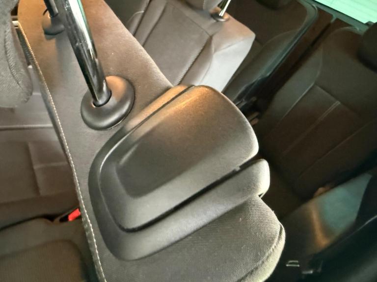 2017 Vauxhall Zafira 1.4T SRi Nav 5dr Auto MPV PETROL Automatic