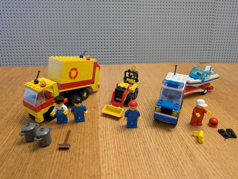 Lego 6698 RV Speed Boat / Lego 6693 Bin Lorry / Lego 6630 Bucket Loader. Complete.