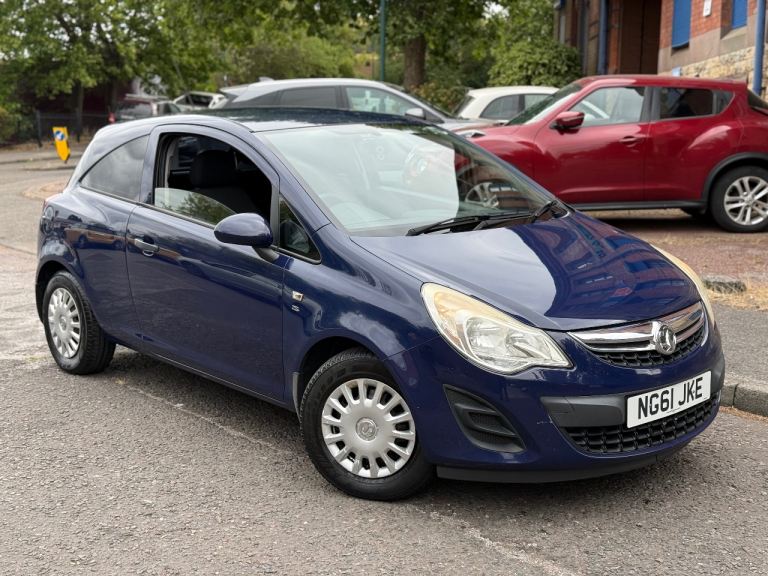2012 Vauxhall Corsa 1.0 12v E/F S 3dr Hatchback Blue - £35 Yearly Road Tax! MOT July 27!