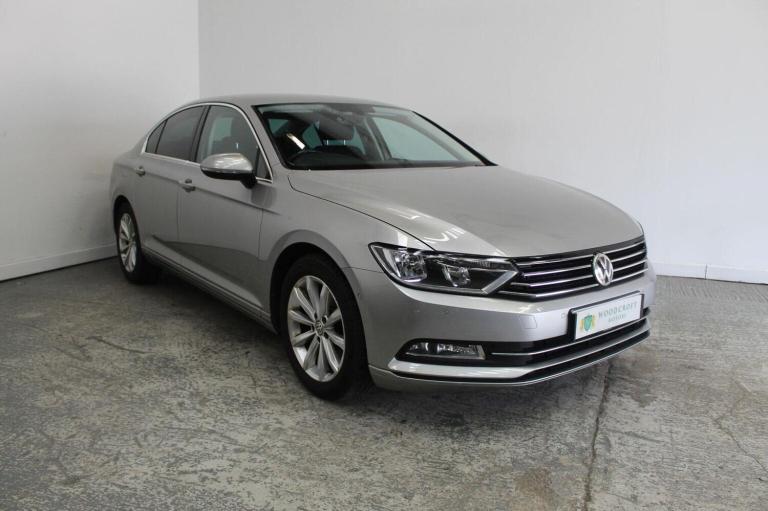 VOLKSWAGEN PASSAT 2.0 TDI BlueMotion Tech SE Business Euro 6 (s/s) 4dr 2015