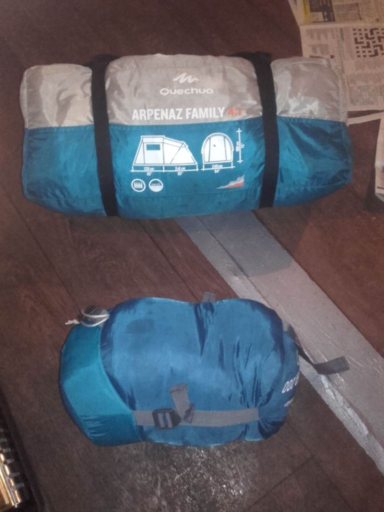 image for Tent sleeping bag and gas stove