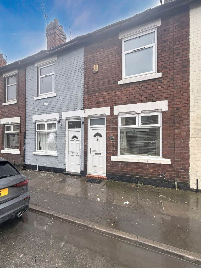 2 bedroom house in Oldfield Street, Stoke-on-Trent
