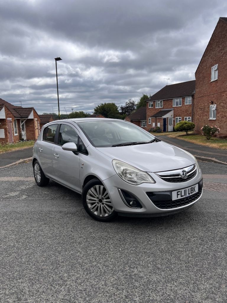 VAUXHALL CORSA SE 1.4L PETROL MANUAL 2011