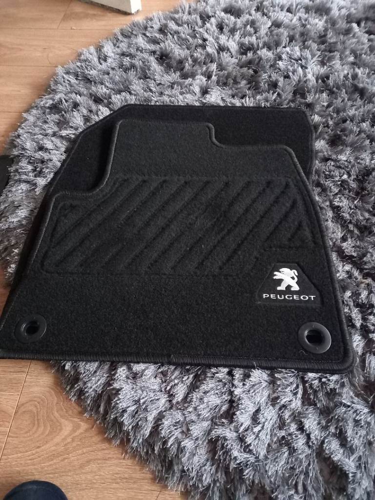 Cloth front set of floor mats 