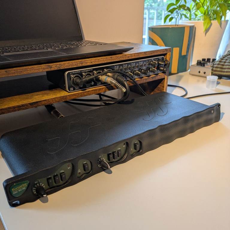 Focusrite MP-GRN1 Dual mic preamp
