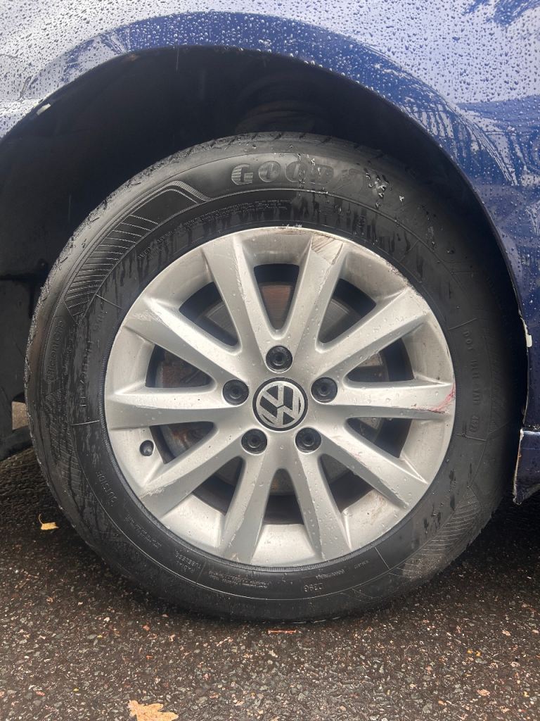 VW Golf 15 Inch Alloy Wheels & Tyres (Full Set)