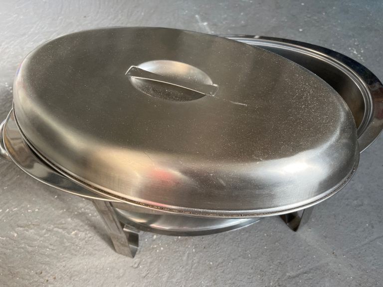2 Chafing Dishes - Free