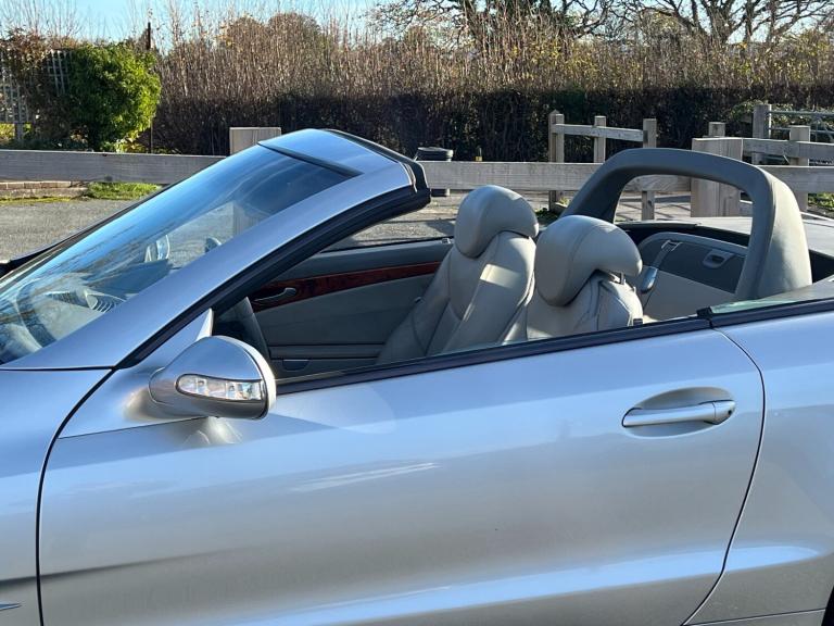 2003 Mercedes-Benz S Class SL 500 2dr Auto Silver Low miles. Great service record . Stunning CONV...