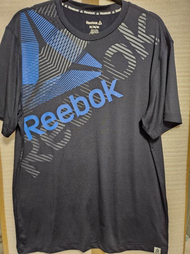 Reebok sports top