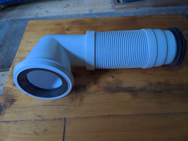 90 degree flexible toilet pan connector BRAND NEW