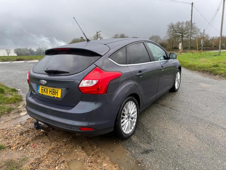 2011 Ford Focus 1.6 125 Zetec 5dr HATCHBACK PETROL Manual